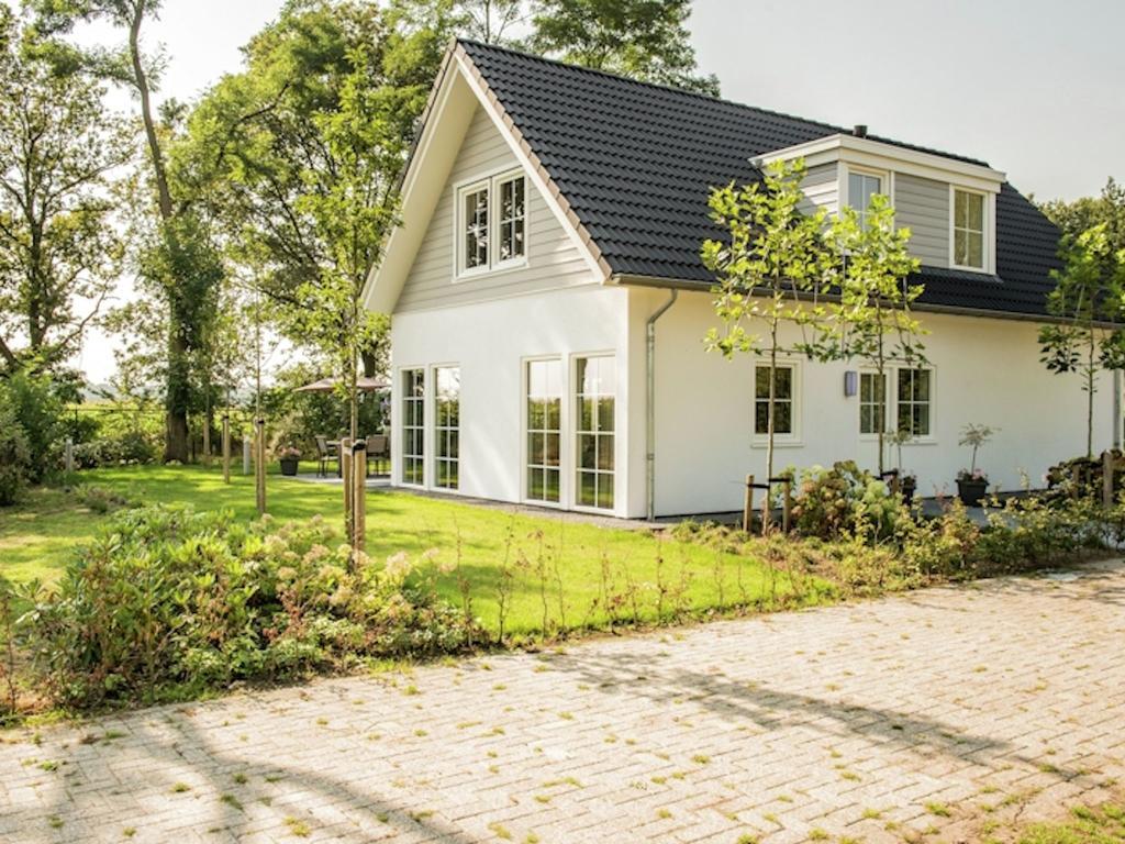 Spacious Home With A Fireplace At 3 Km From Baarle-Nassau Exterior photo